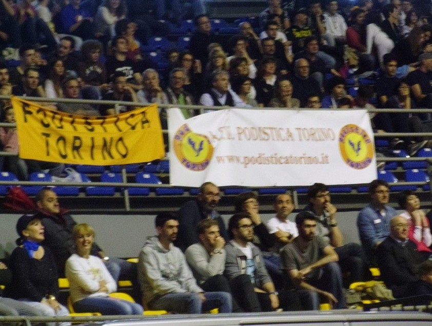 PMS_27042103_striscione